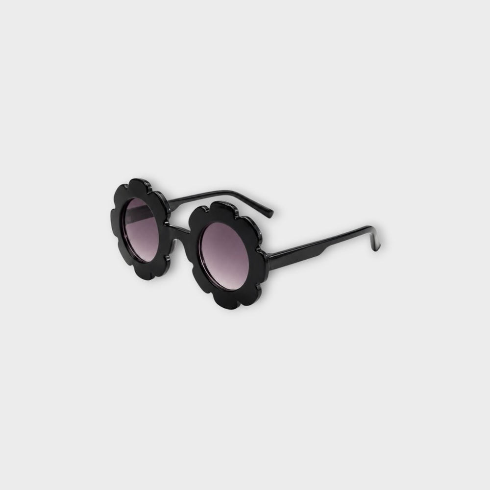 Black Flower Frame Round Sunglasses